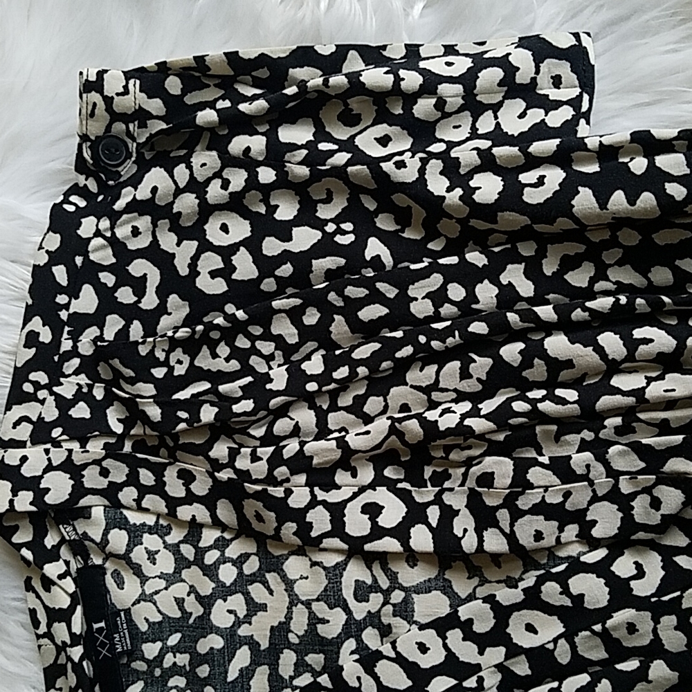 Forever 21 Short Sleeve Belted Dress - Picture 3 of 5